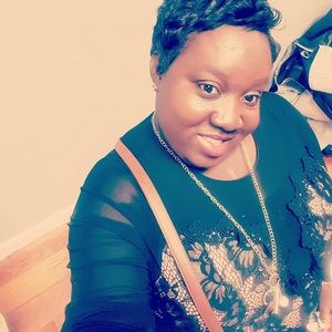 Meet your Posher, Natisha